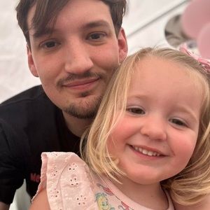 Meet your Posher, Dylan